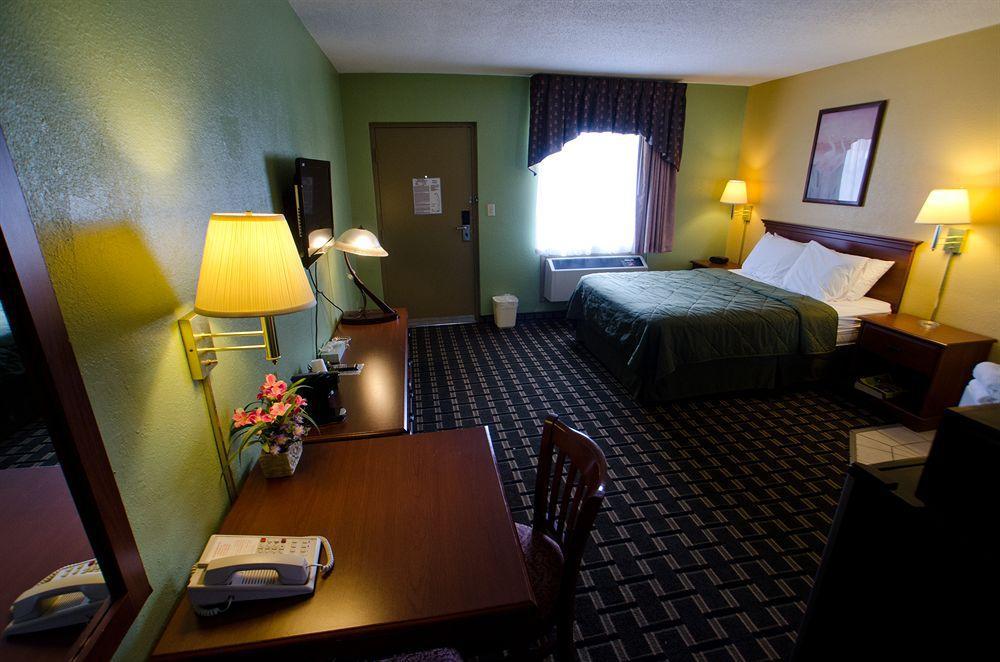 University Manor Inn Buffalo Exterior photo
