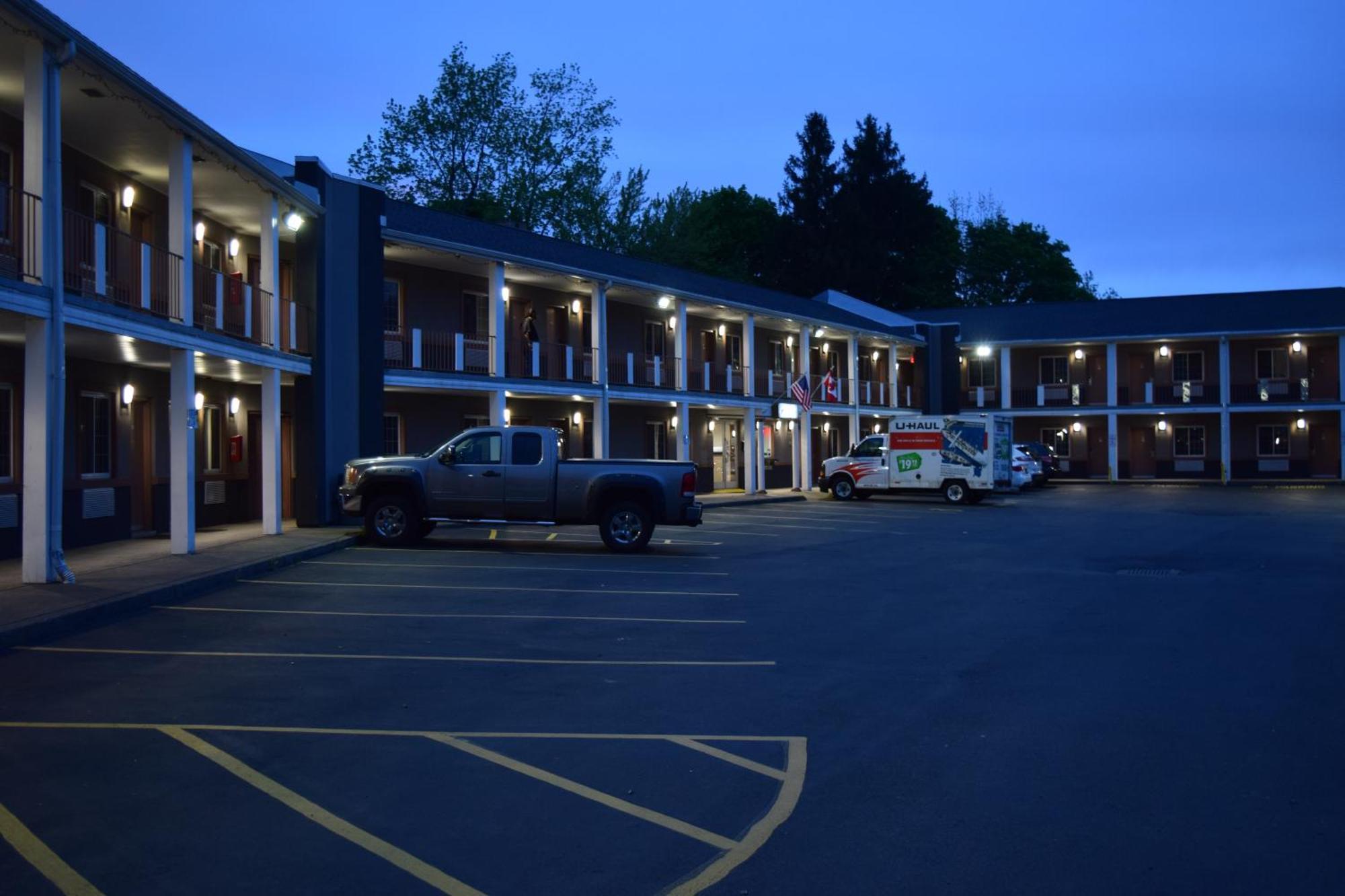University Manor Inn Buffalo Exterior photo